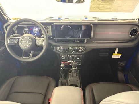 New 2026 Jeep Gladiator Rubicon AWD/4WD image 40