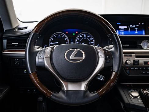 Used 2015 Lexus ES 350 image 39