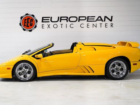 Used 1998 Lamborghini Diablo VT image 7