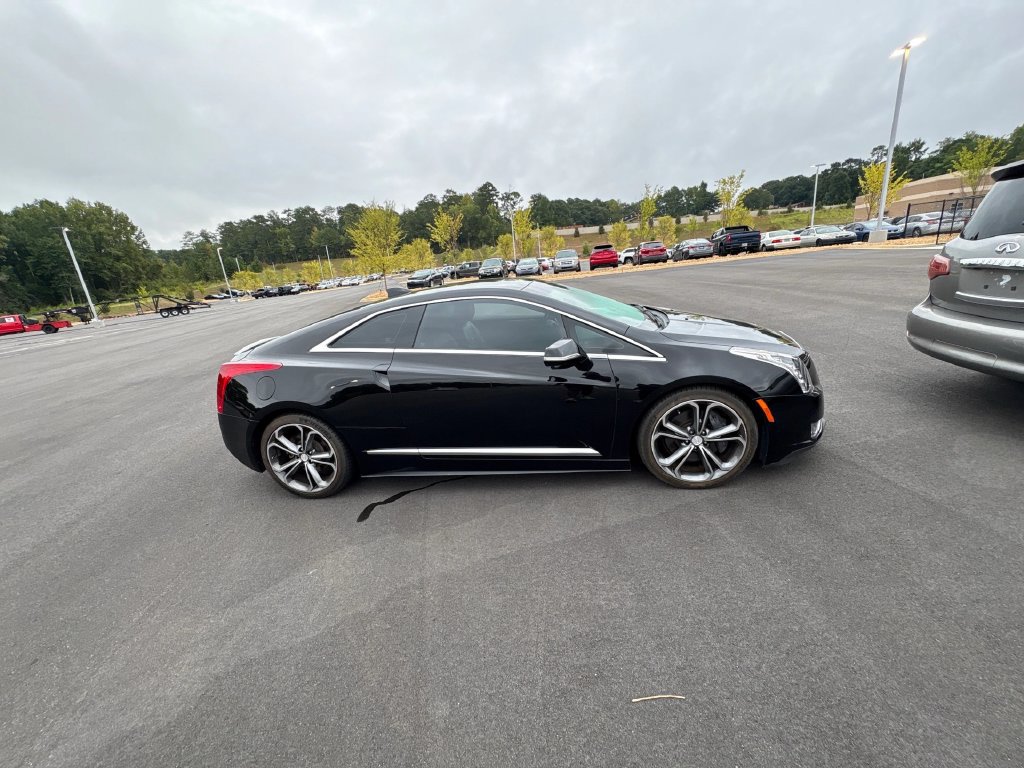 Used 2016 Cadillac ELR w/ Performance Package FWD image 8