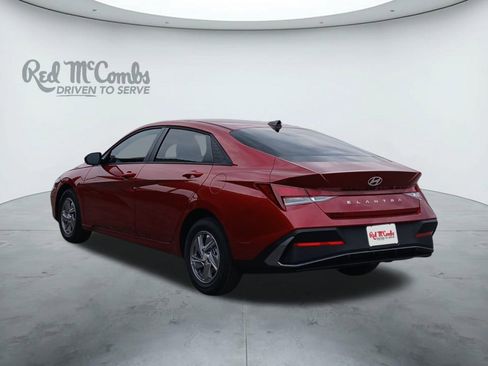 New 2026 Hyundai Elantra SE image 3