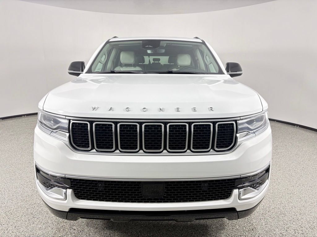Used 2023 Jeep Wagoneer 4WD w/ Premium Group I image 11
