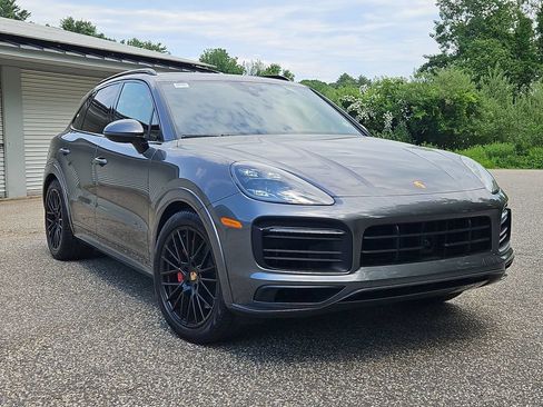 Certified 2023 Porsche Cayenne GTS AWD/4WD image 9