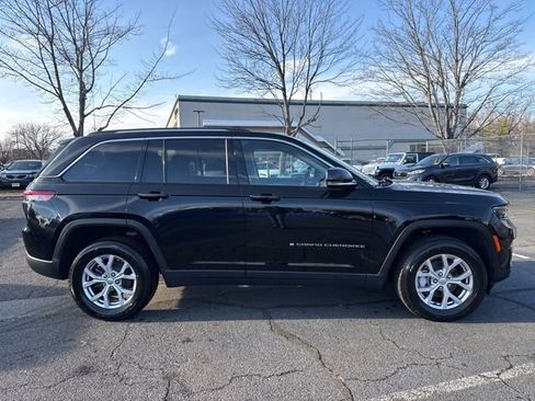 Certified 2022 Jeep Grand Cherokee Limited image 17