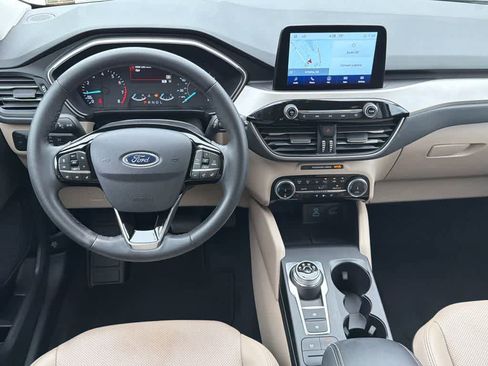 Used 2022 Ford Escape SEL FWD image 21