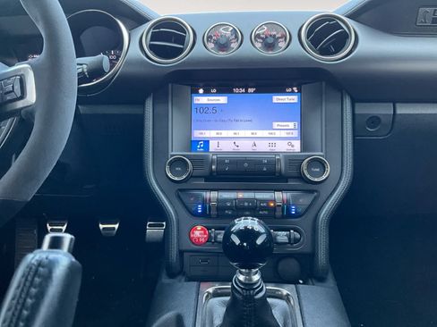 Used 2016 Ford Mustang Shelby GT350 w/ Technology Package RWD image 14