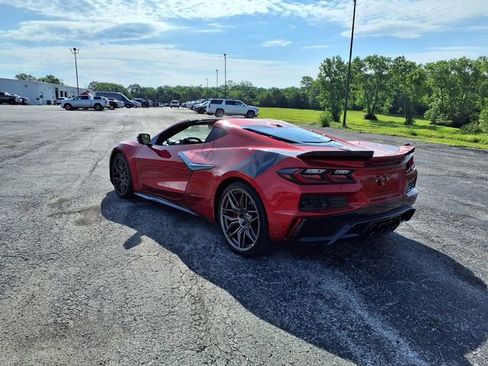 Used 2025 Chevrolet Corvette Z06 RWD image 24