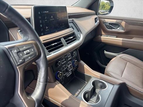 Used 2024 Chevrolet Tahoe High Country w/ Advanced Technology Package AWD/4WD image 16