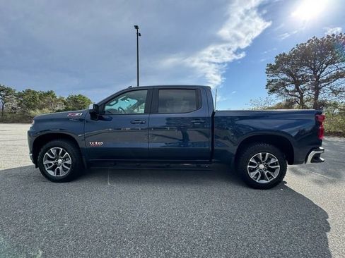 Used 2022 Chevrolet Silverado 1500 LT AWD/4WD image 9
