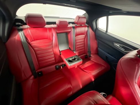 Used 2022 Alfa Romeo Giulia Veloce image 33