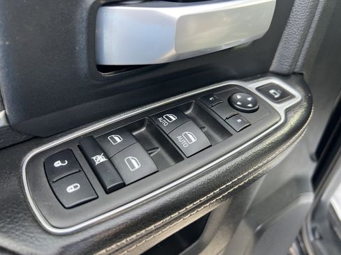 Used 2024 RAM 4500 SLT w/ Quick Order Package 2YG SLT image 17