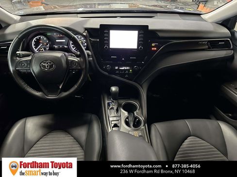 Used 2024 Toyota Camry SE w/ Cold Weather Package image 16