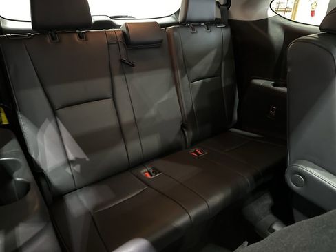 Used 2020 Toyota Highlander Platinum AWD/4WD image 22