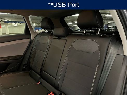 Certified 2024 Volkswagen Taos SE image 20