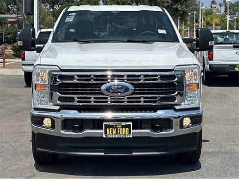 New 2025 Ford F250 XLT image 2