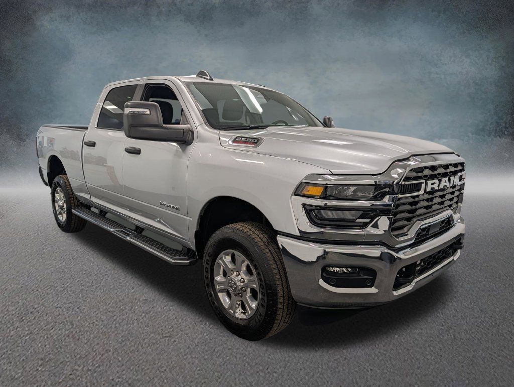 Used 2026 RAM 2500 Big Horn AWD/4WD image 3