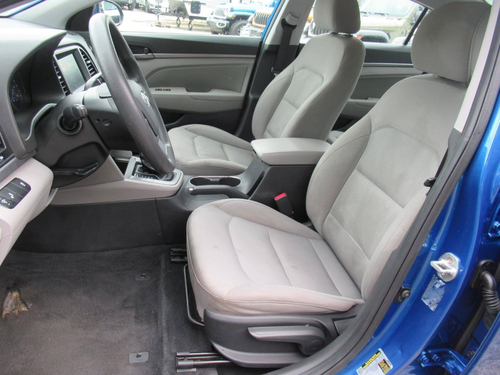 Used 2018 Hyundai Elantra SEL FWD image 17
