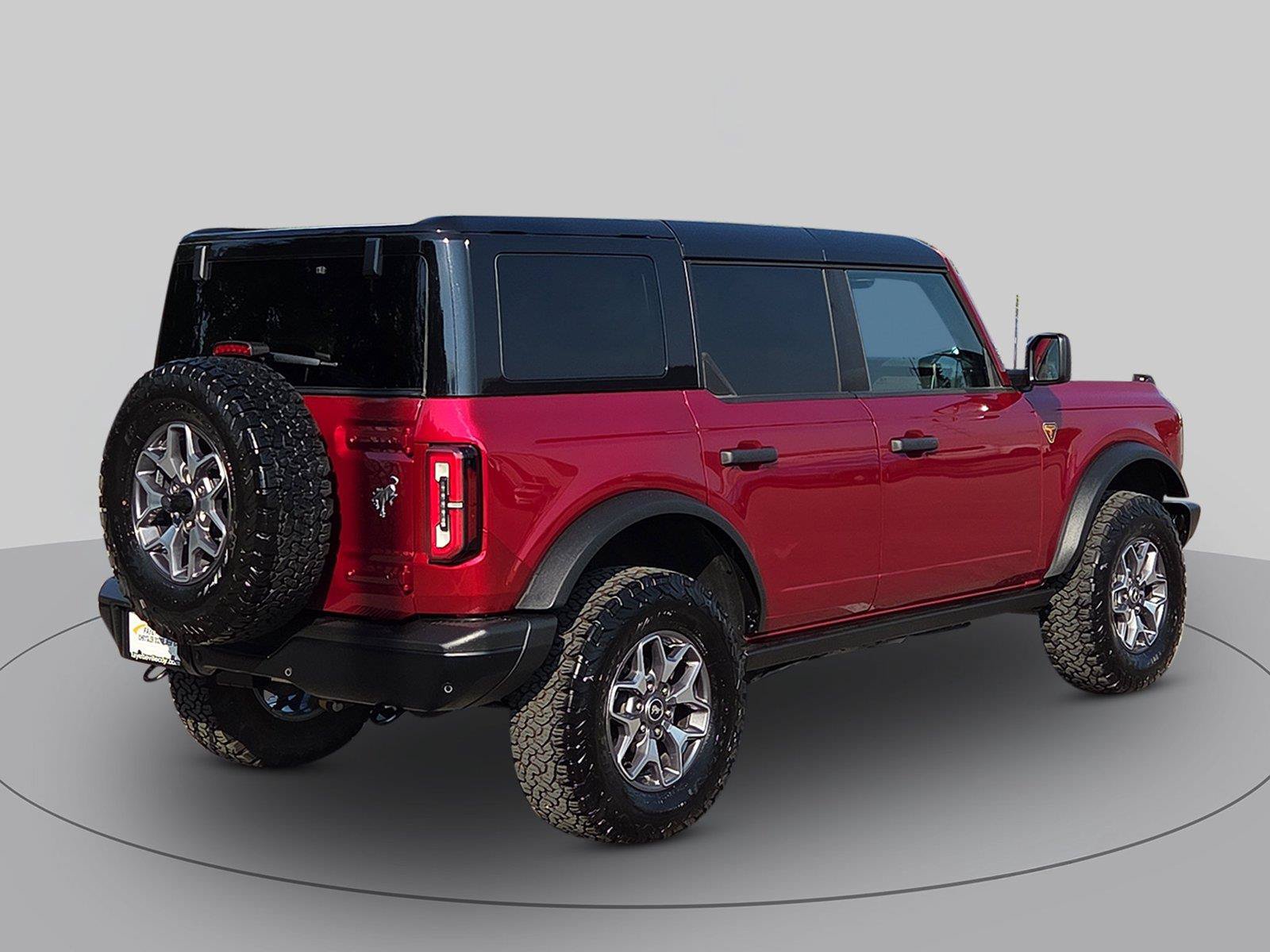 Used 2025 Ford Bronco Badlands AWD/4WD image 3