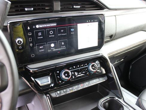 Used 2025 GMC Sierra 3500 AT4 image 11