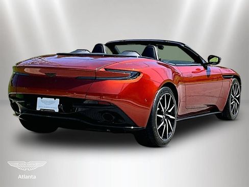 Used 2021 Aston Martin DB11 Volante RWD image 12