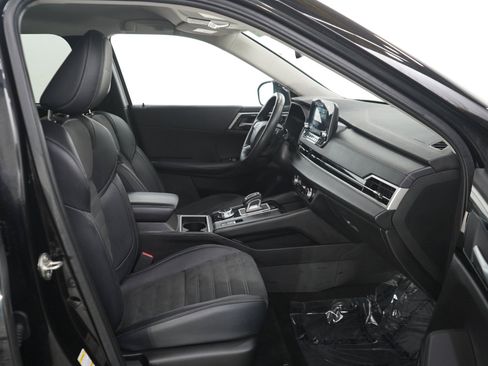 Used 2024 Mitsubishi Outlander SE AWD/4WD image 11