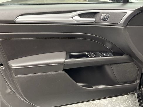 Used 2016 Ford Fusion Titanium FWD image 7