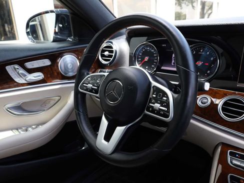 Used 2019 Mercedes-Benz E 450 4MATIC Sedan image 15
