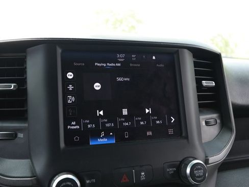 Used 2022 RAM 2500 Tradesman w/ Chrome Appearance Group image 16