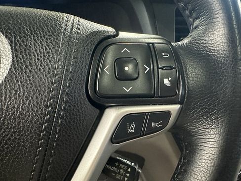 Used 2019 Toyota Sienna XLE FWD image 35