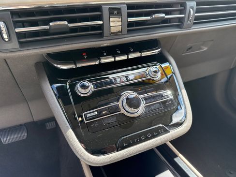 Used 2021 Lincoln Corsair FWD w/ Equipment Group 101A image 17