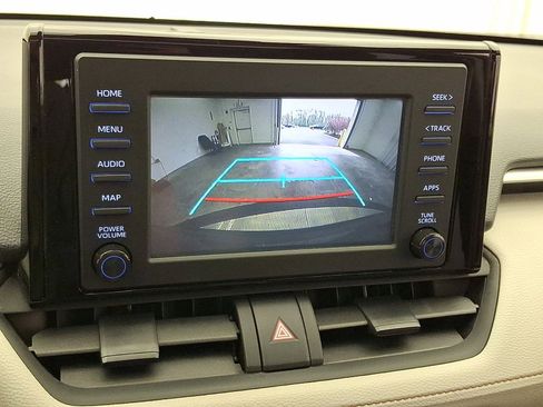 Certified 2019 Toyota RAV4 XLE w/ Convenience Package image 15