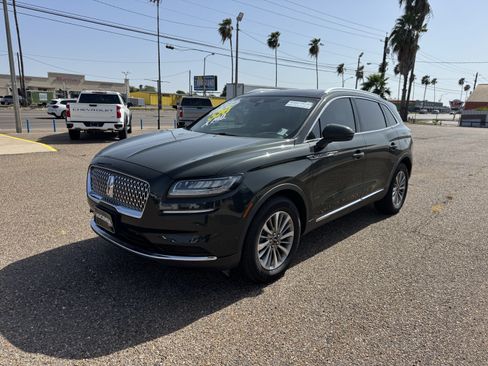 Used 2022 Lincoln Nautilus Reserve FWD image 1