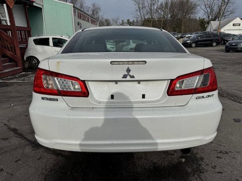 Used 2012 Mitsubishi Galant FE image 4
