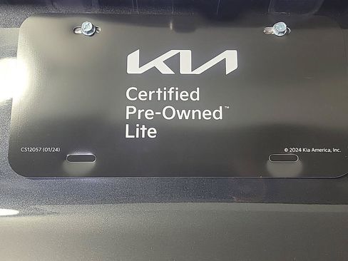 Certified 2025 Kia Sorento LX FWD image 9