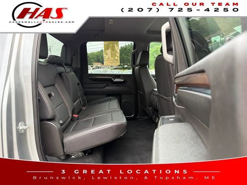 Used 2024 GMC Sierra 3500 SLT AWD/4WD image 9