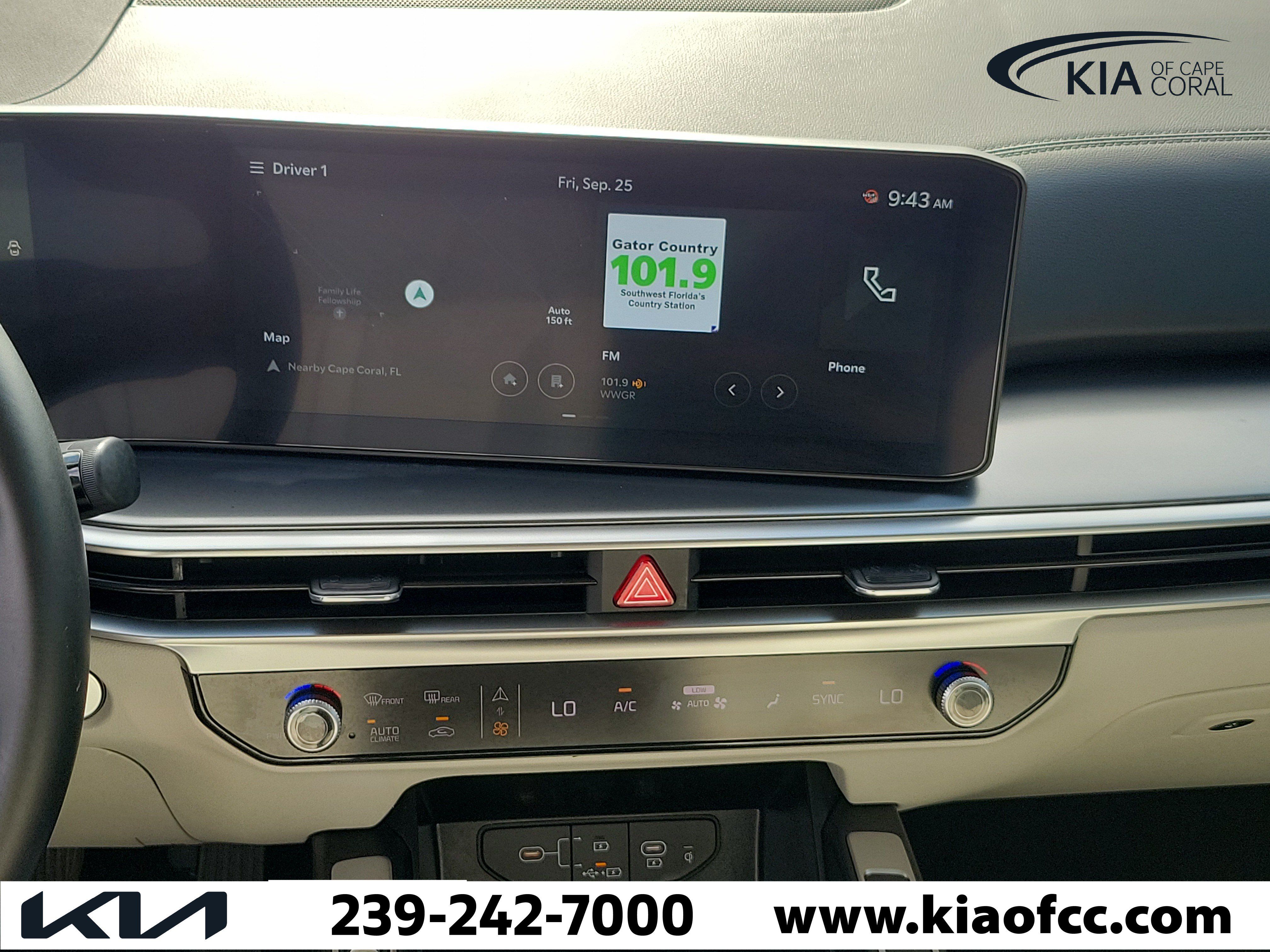 Certified 2025 Kia Sorento S w/ Panoramic Sunroof Package FWD image 19