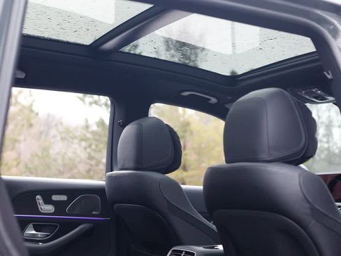 Used 2026 Mercedes-Benz GLS 450 4MATIC image 23