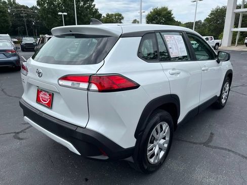 Used 2025 Toyota Corolla Cross L FWD image 7