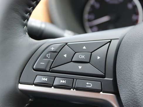 New 2025 Nissan Sentra SV w/ SV Premium Package image 25