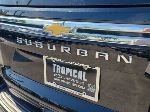 Used 2024 Chevrolet Suburban LT AWD/4WD image 32