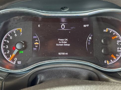Used 2018 Jeep Grand Cherokee Overland AWD/4WD image 12