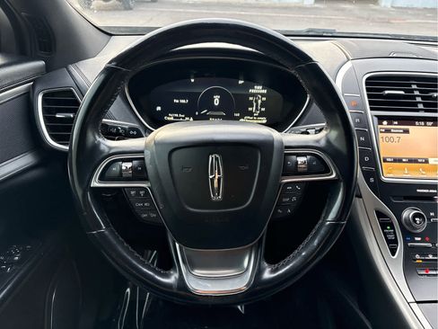 Used 2019 Lincoln Nautilus Select image 23