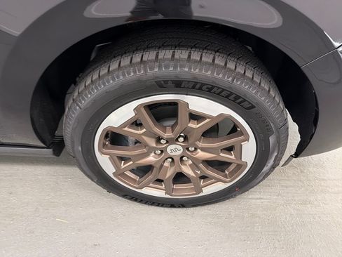 New 2027 Ford Expedition Max King Ranch RWD image 5