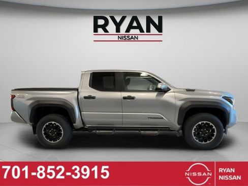 Used 2024 Toyota Tacoma TRD Off-Road w/ TRD Off Road Premium Package image 6