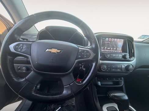Used 2018 Chevrolet Colorado LT w/ LT Convenience Package image 9