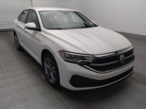 Used 2023 Volkswagen Jetta SE FWD image 13