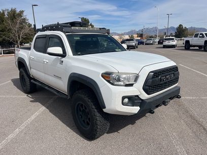 Used 2017 Toyota Tacoma TRD Off-Road w/ Tow Package (A/T)