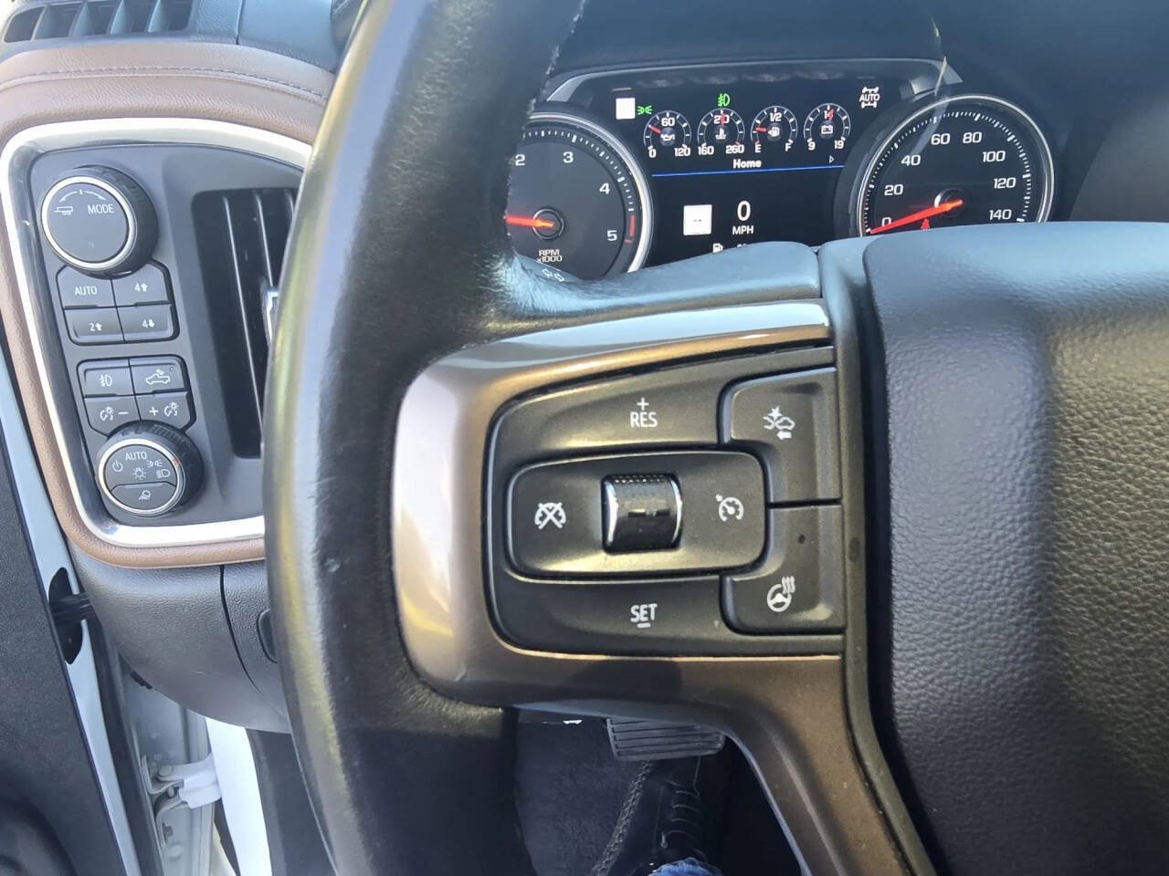 Used 2022 Chevrolet Silverado 3500 High Country w/ Z71 Off-Road Package AWD/4WD image 34