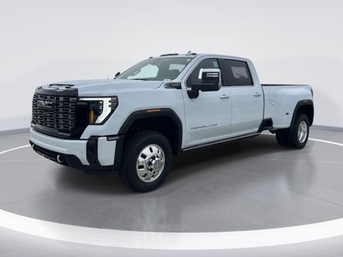 New 2026 GMC Sierra 3500 Denali Ultimate AWD/4WD image 7