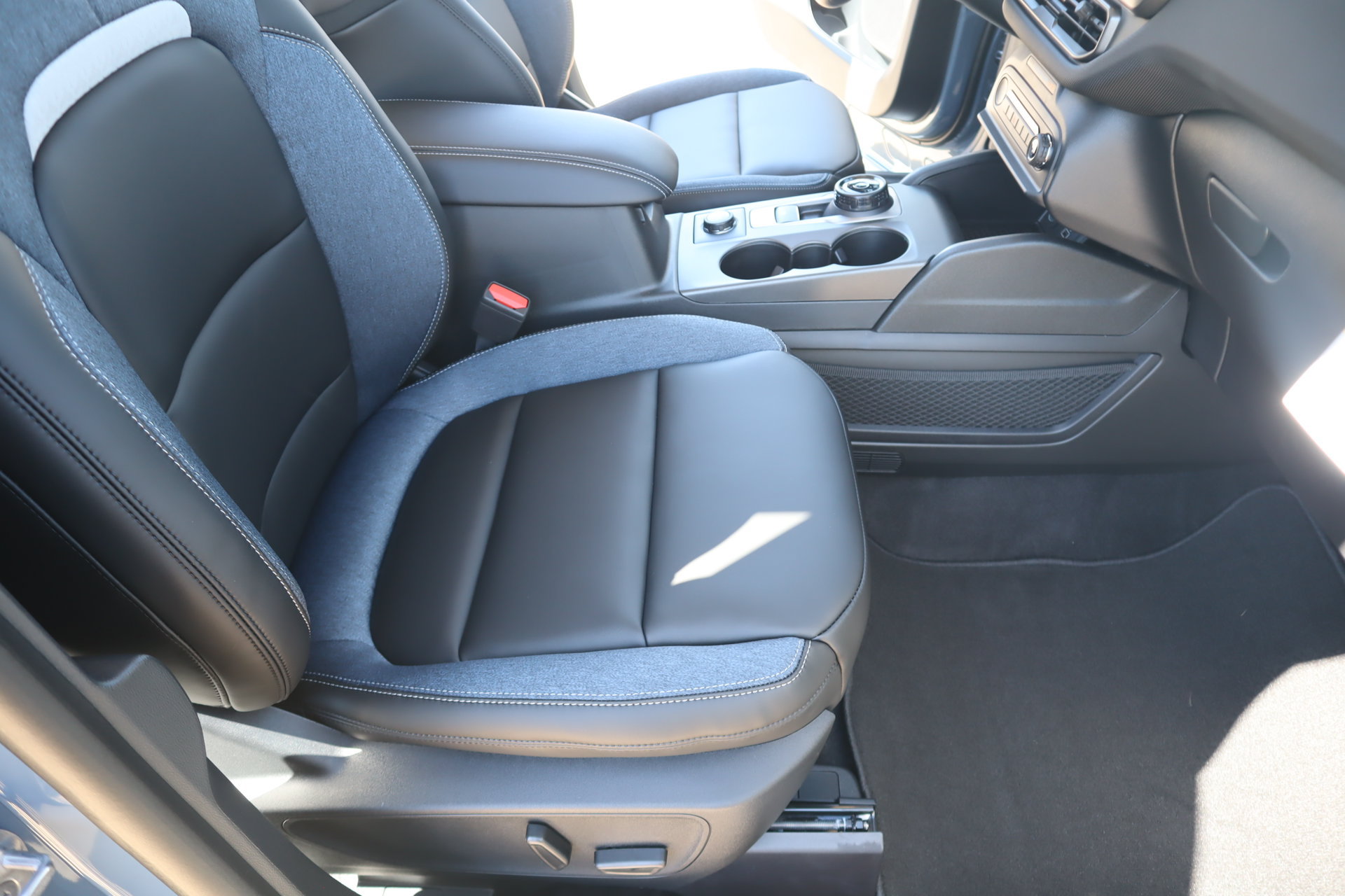 New 2026 Ford Bronco Sport Outer Banks AWD/4WD image 13